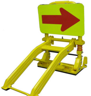 折りたたみ式 660mm 幅 ポータブル車両バリケード 静電塗装付き 建設現場用