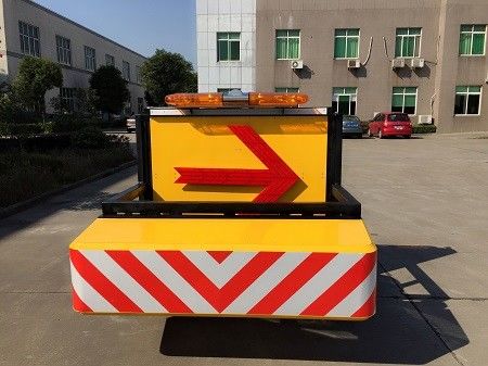 ブザーのアルミニウム牽引のタイプ移動式車の障壁の反衝突