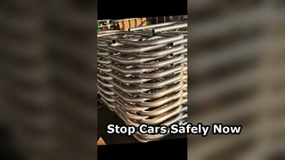 移動式車両バリアで車を安全に停止